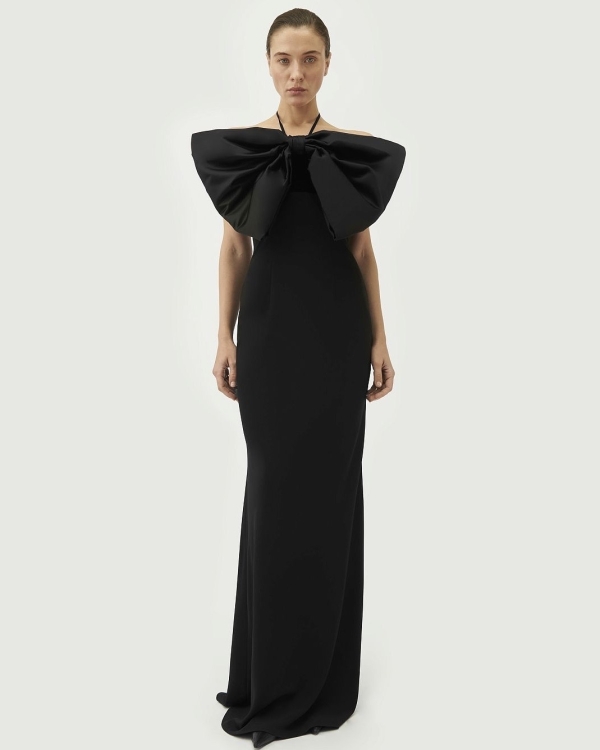 Где найти платье на 8 Марта, если