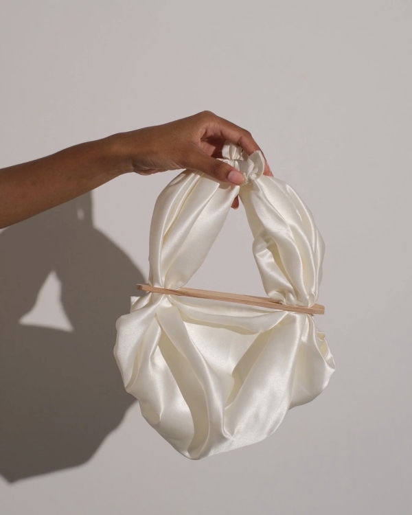 Аксессуары на свадьбу для поклонниц минимализма