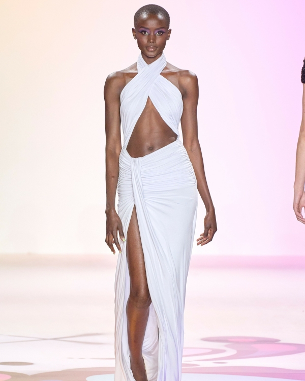 Идеи образов для невест с весенних показов