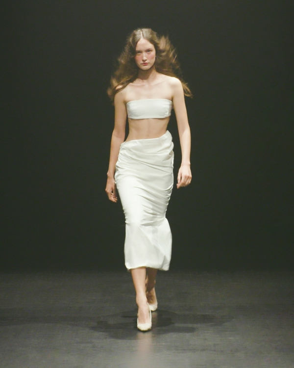 Идеи образов для невест с весенних показов