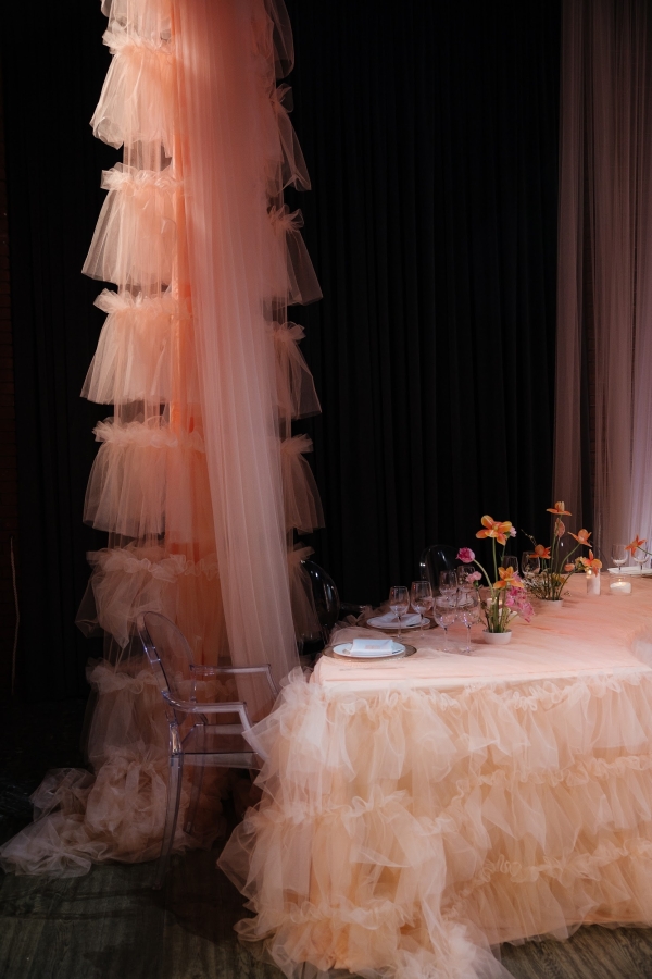 Рюши, сочная флористика и настоящая весна на