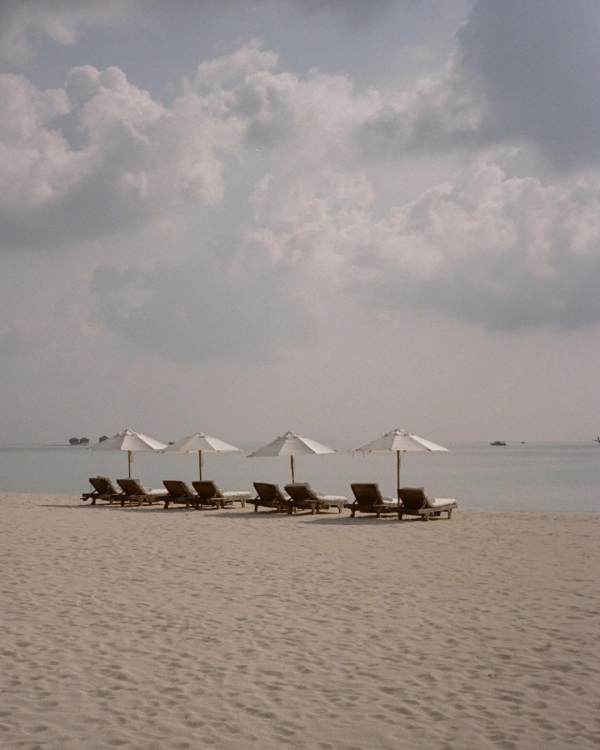 7 подкастов, которые помогут справиться с тревогой