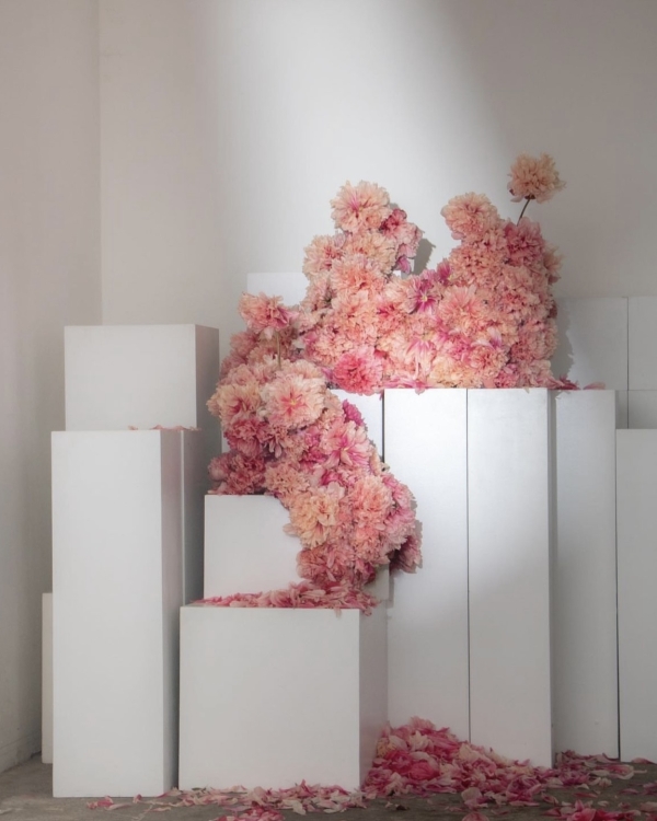 В каких цветах оформить свадьбу летом 2024?