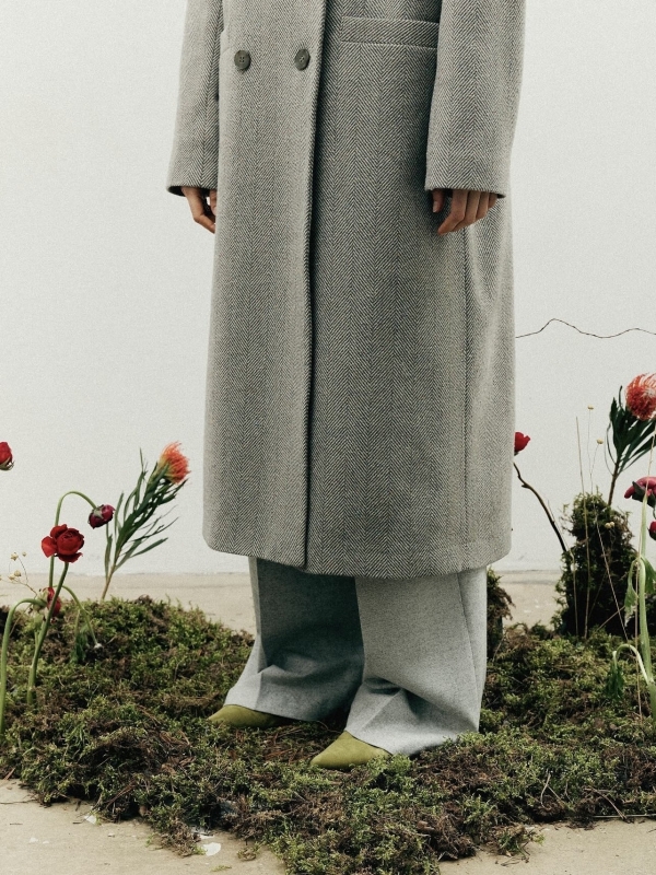 Фисташково-оливковый — главный цвет Месяца моды FW'24. Как