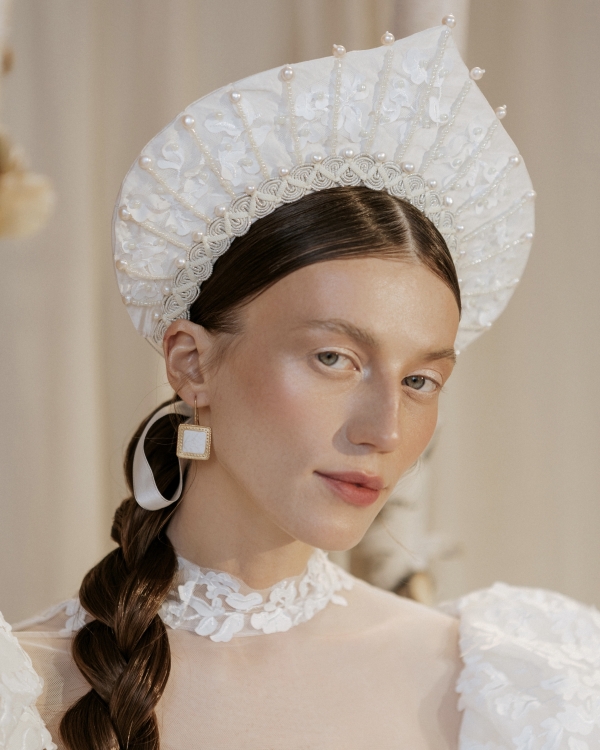 10 неклассических бьюти-образов невесты от стилиста Анастасии