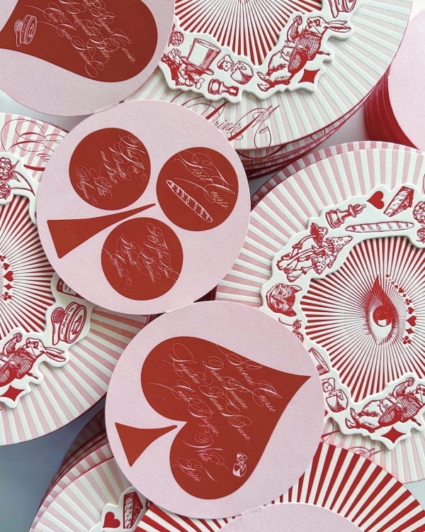 Глубокая печать, ткани и наивные рисунки. Показываем