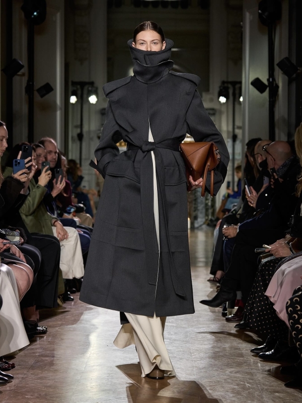 That's a croissant week. Современный французский шик