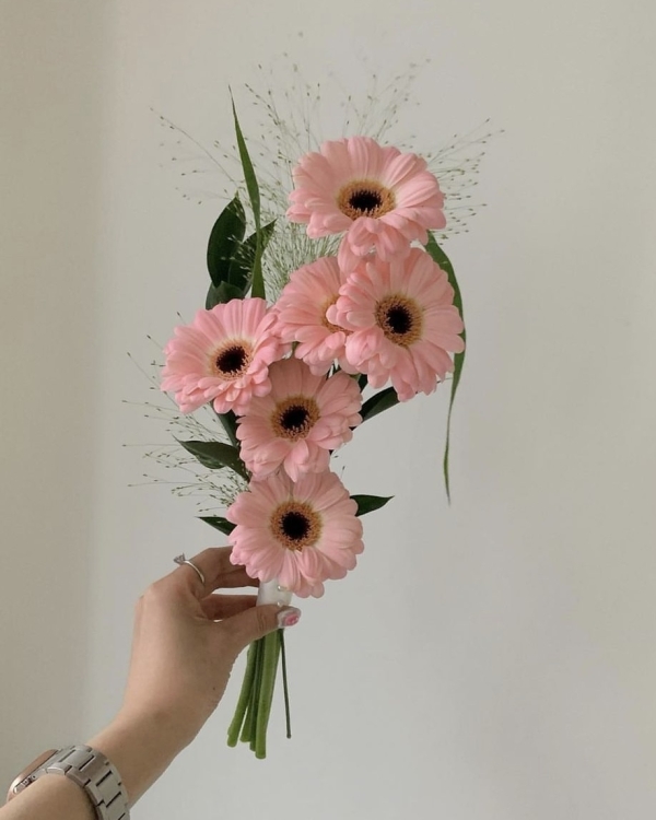 Букет невесты 2024, достойный «Оскара»: 30 модных