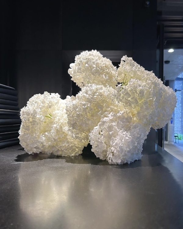 В каких цветах оформить свадьбу летом 2024?