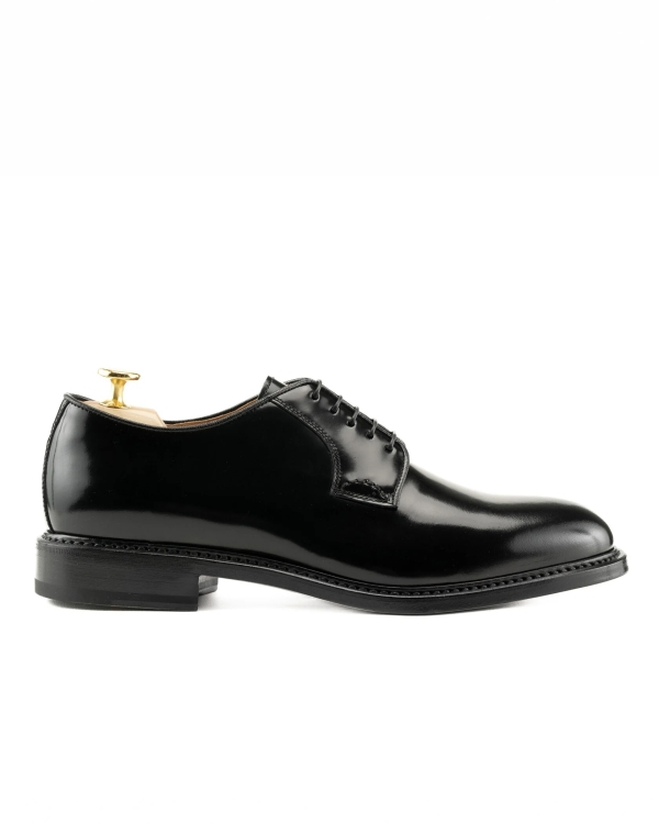 Какую обувь выбирают стильные женихи в 2024?