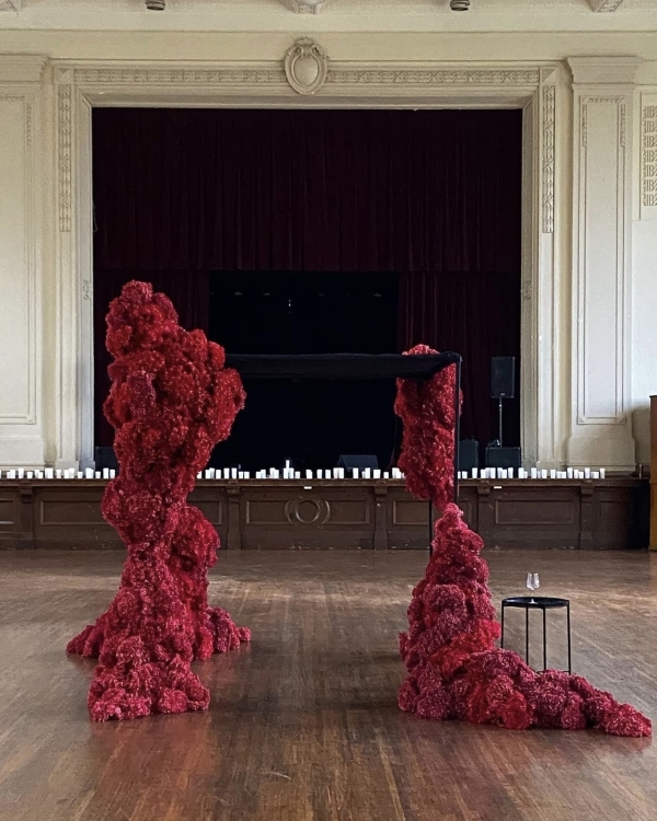 В каких цветах оформить свадьбу летом 2024?