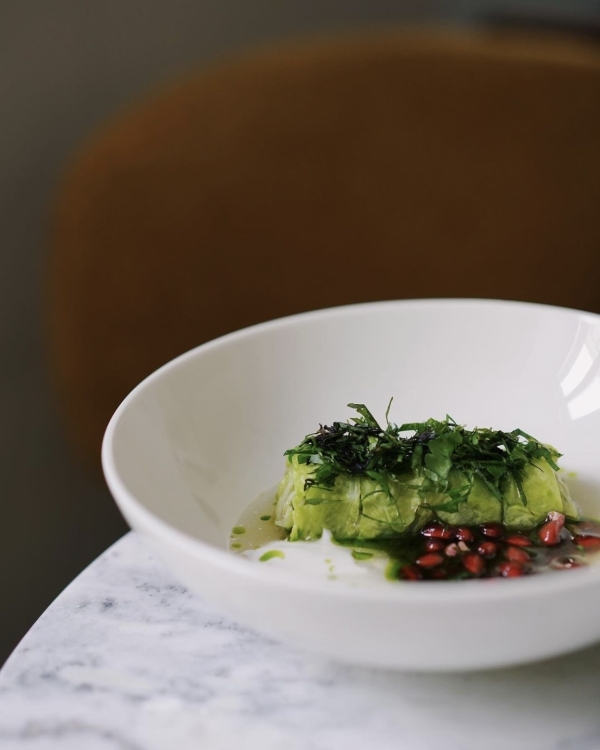 Весенний флер на «Усачевском», предпремьерный показ «Фрау»