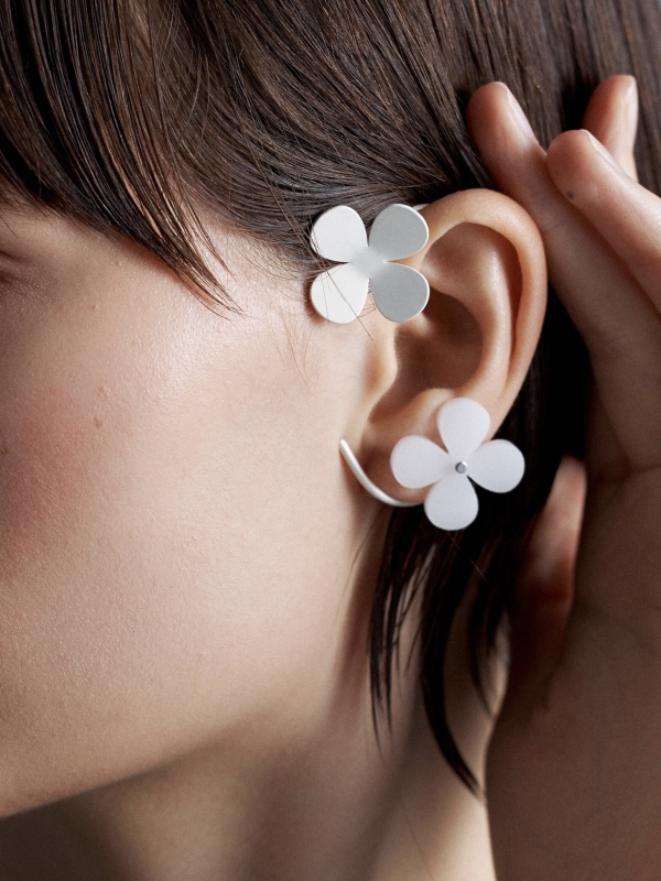 Less is more. Подборка небанальных аксессуаров для