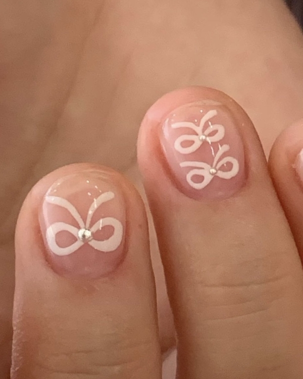 7 трендов свадебного маникюра для невест 2024