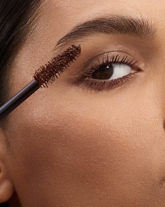 Что в косметичке у стилиста Арины Шариной?