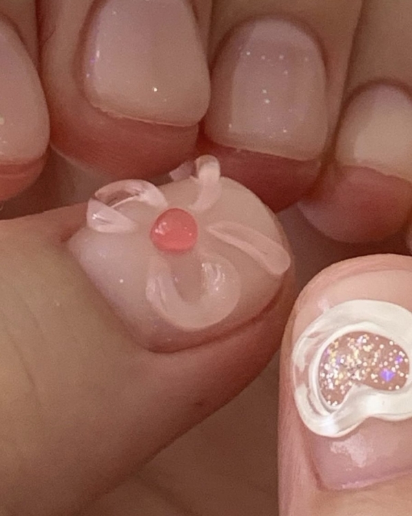 7 трендов свадебного маникюра для невест 2024