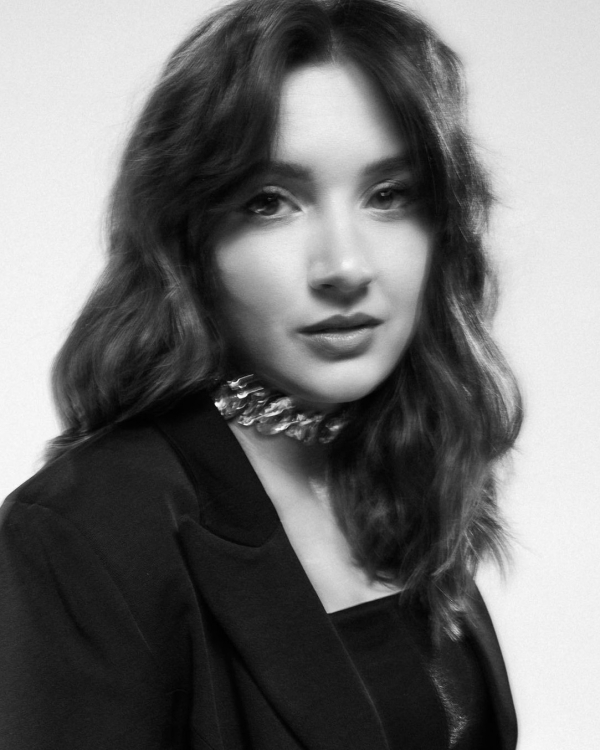 10 неклассических бьюти-образов невесты от стилиста Анастасии