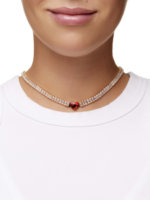 Less is more. Подборка небанальных аксессуаров для