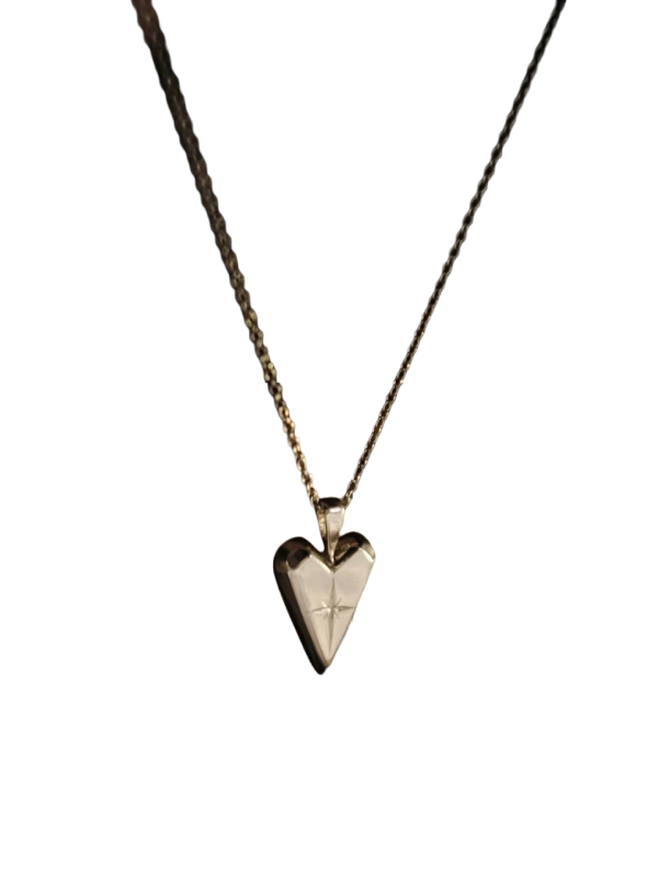 Less is more. Подборка небанальных аксессуаров для