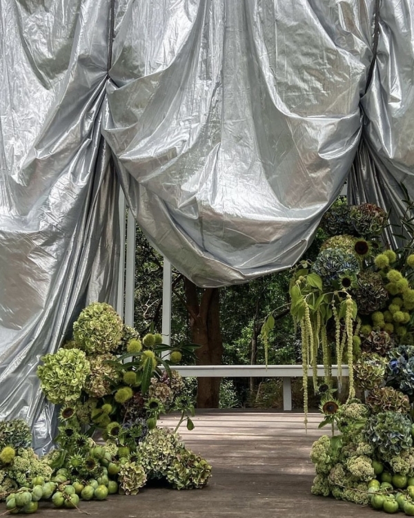 В каких цветах оформить свадьбу летом 2024?