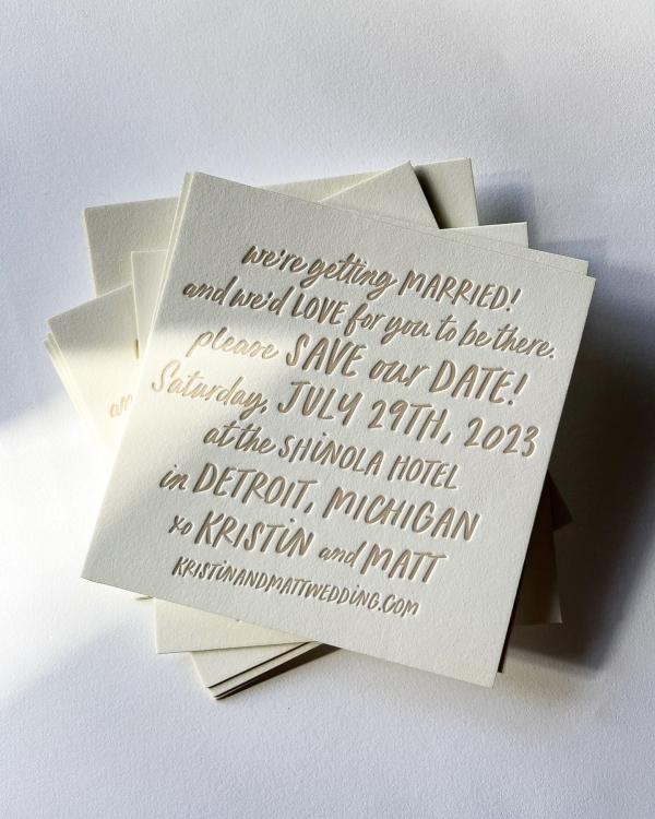 Глубокая печать, ткани и наивные рисунки. Показываем