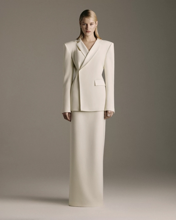 Свежий взгляд: собираем весенний образ невесты по