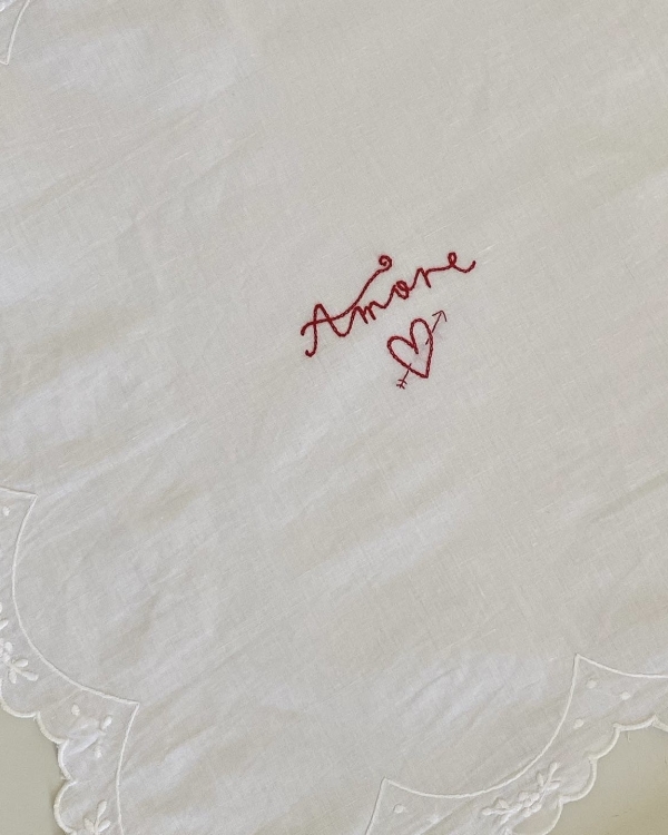 Глубокая печать, ткани и наивные рисунки. Показываем