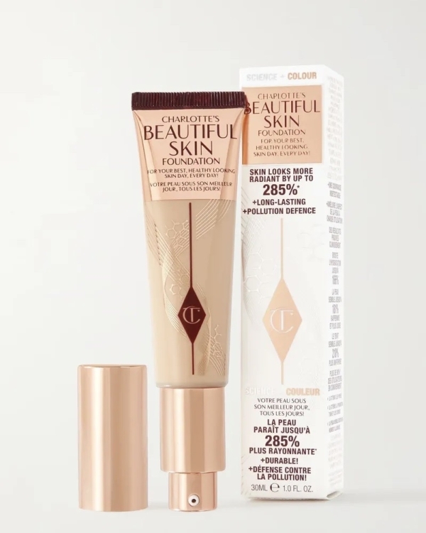 Что в косметичке у стилиста Арины Шариной?