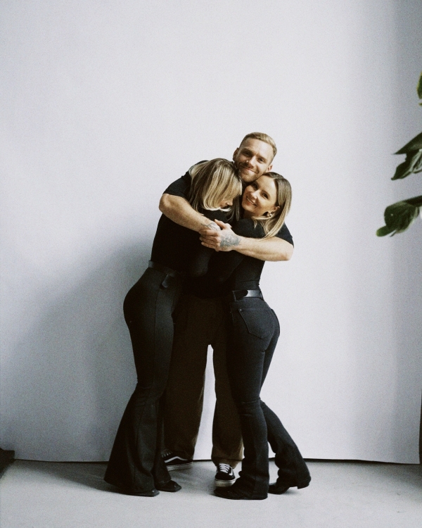 «Во время прогулки с собакой, в поездке