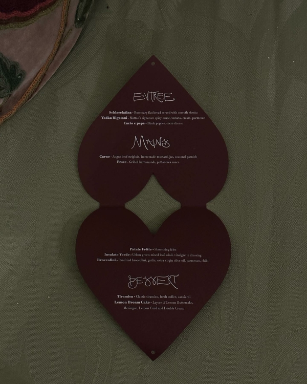 Глубокая печать, ткани и наивные рисунки. Показываем