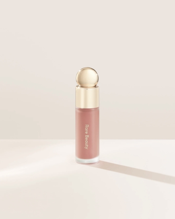 Что в косметичке у стилиста Арины Шариной?