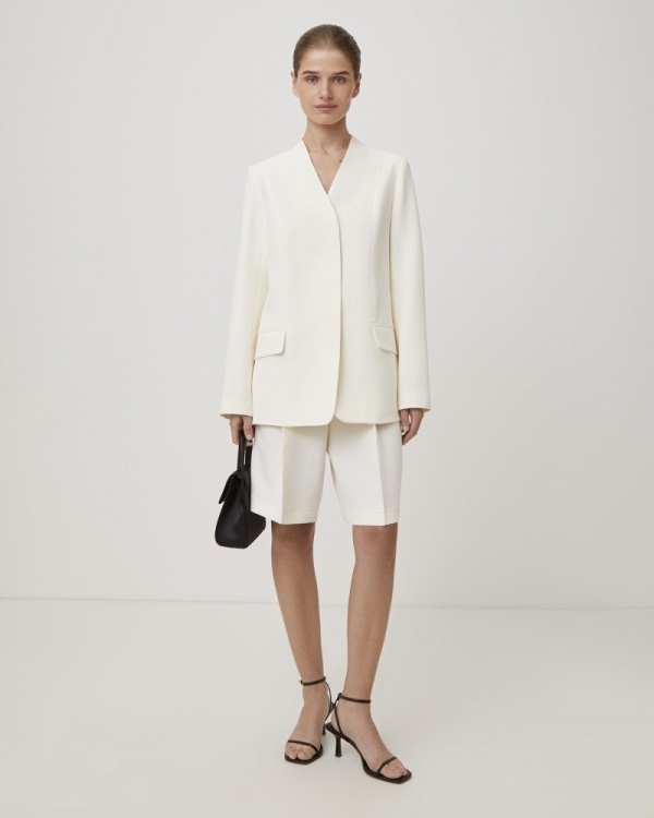 Свежий взгляд: собираем весенний образ невесты по