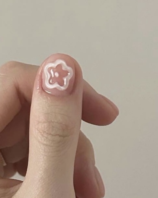 7 трендов свадебного маникюра для невест 2024