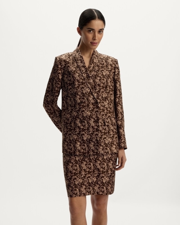 Какой образ выбрать для мамы (60+) на