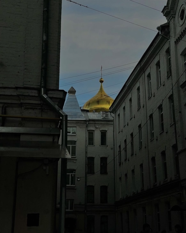 Где крестить ребенка в Москве?