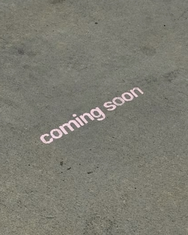 Вам письмо! 20+ минималистичных свадебных приглашений на