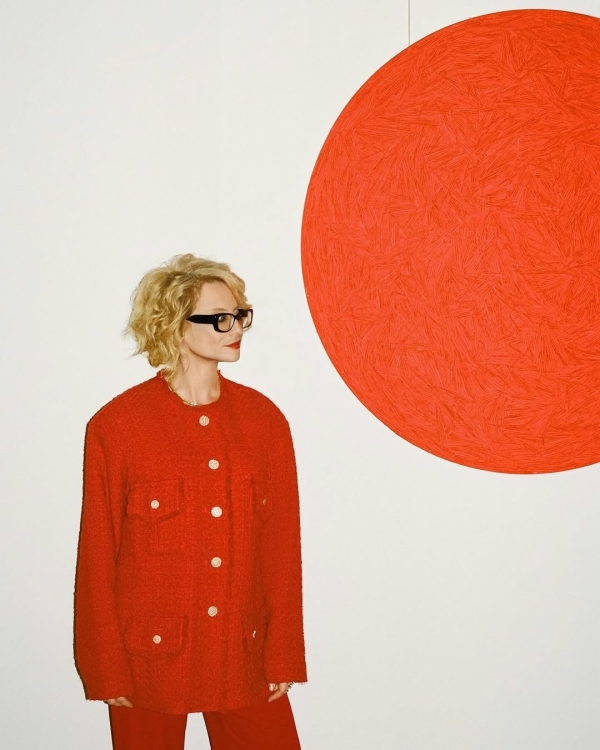 Кому доверяют снимать светскую жизнь Москвы?