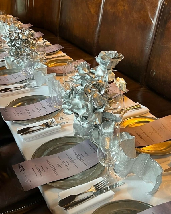 Трендовый декор — с эффектом металлик. Вдохновляемся референсами