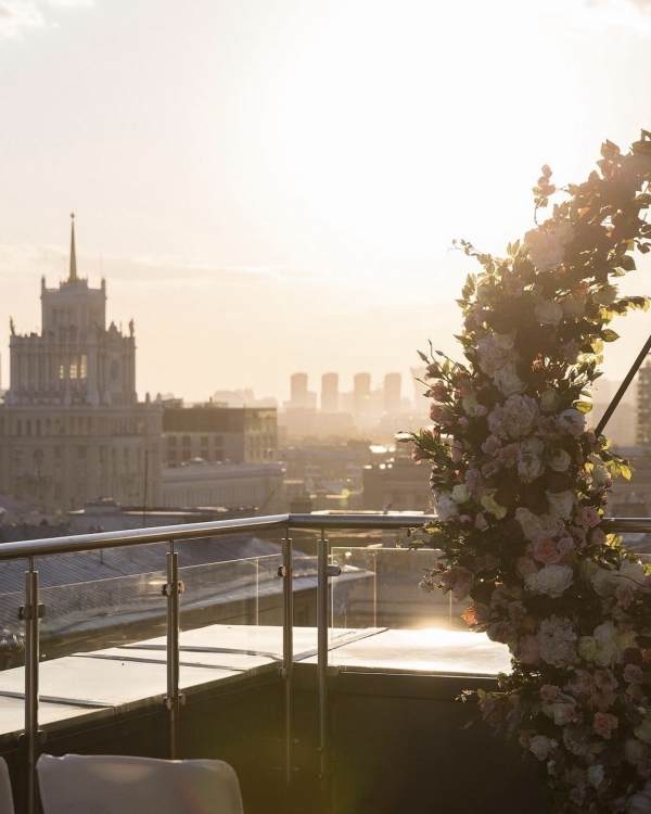 Пятизвездочные отели Москвы с открытыми террасами и