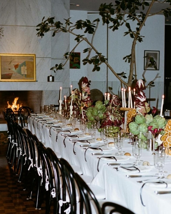 Текстильная инсталляция на ужине от Jil Zander