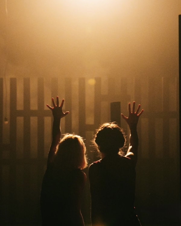 Фестиваль подруг на «Хлебозаводе», постановка «Дыры» в