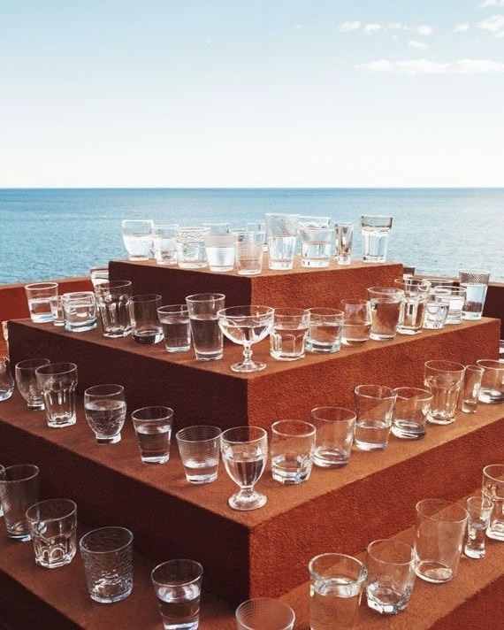 Как актуально оформить горку шампанского?