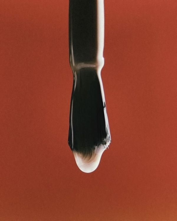 Внесезонные тренды маникюра для невест 2025