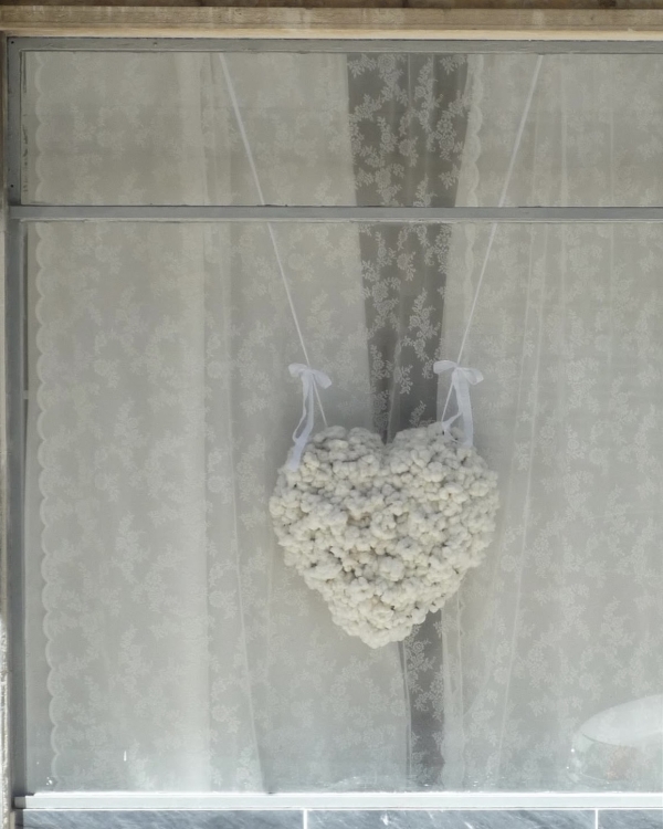 Кто создает цветочные инсталляции для мировых брендов?