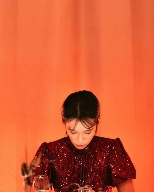 Кому доверяют снимать светскую жизнь Москвы?