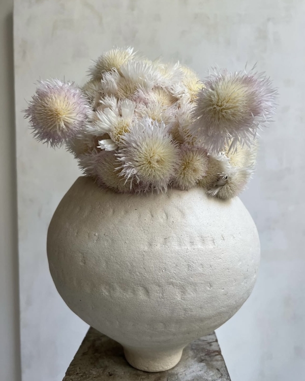 Кто создает цветочные инсталляции для мировых брендов?