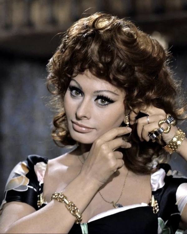 «Навязчивые мысли» в Ruarts Foundation, «Брак по-итальянски»