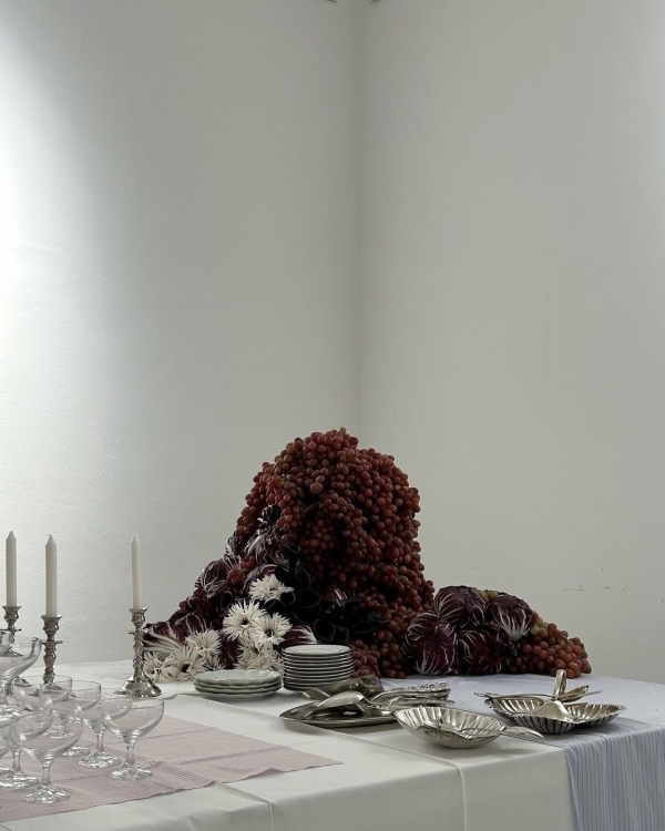 Кто создает цветочные инсталляции для мировых брендов?