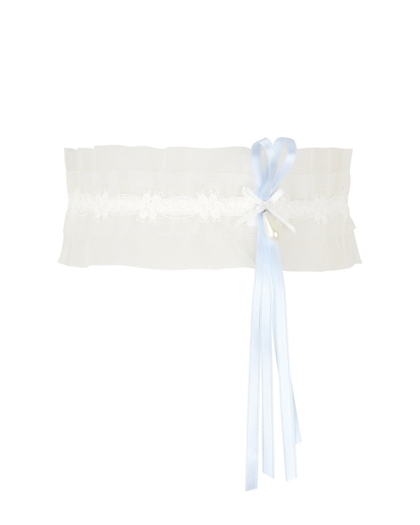 Акцент на ноги. Колготки, чулки, пояса и