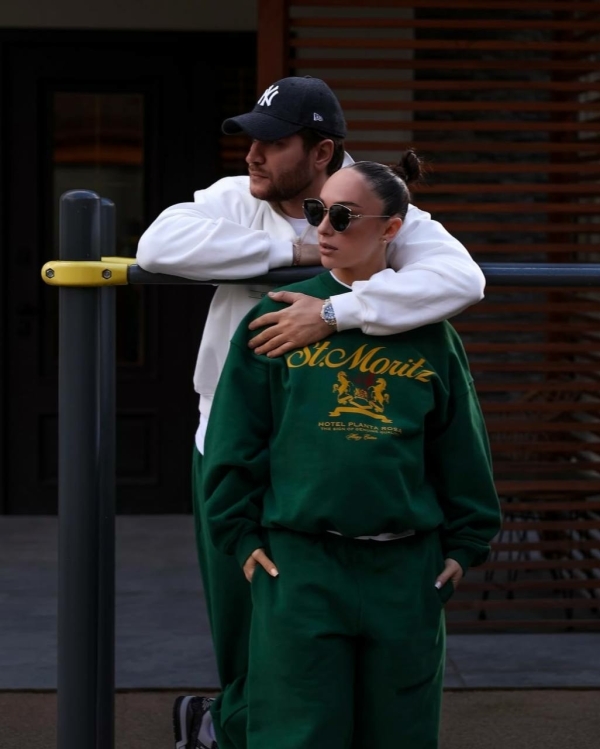 Мари Краймбрери и Дава поженились